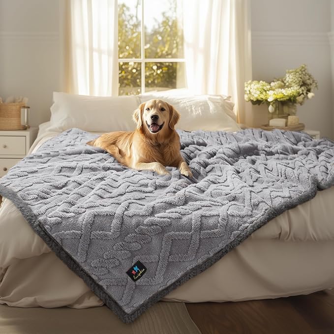 Waterproof Pet Blanket, Liquid Pee Proof Dog Blanket for Sofa Bed Couch, Reversible Sherpa Fleece Furniture Protector Cover for Small Medium Large Dogs Cats, Light Grey King Size（90" x 82"）