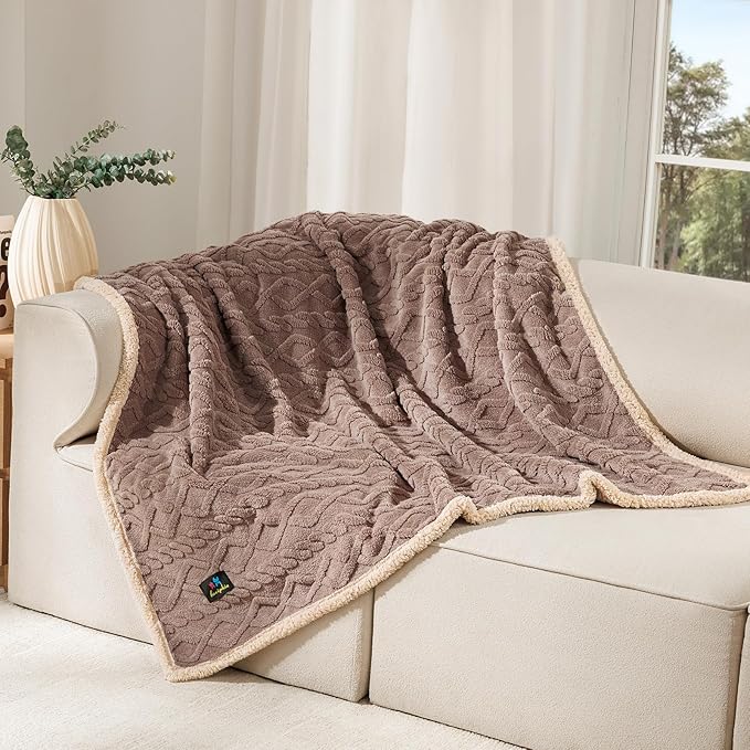 Waterproof Pet Blanket, Liquid Pee Proof Dog Blankets for Sofa Bed Couch, Reversible Sherpa Fleece Furniture Protector Cover for Small Medium Large Dogs Cats,Khaki Small（40" x 28"）